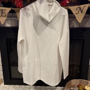 Spanx Air Essentials Turtleneck Tunic Women's Large White Buttery Soft